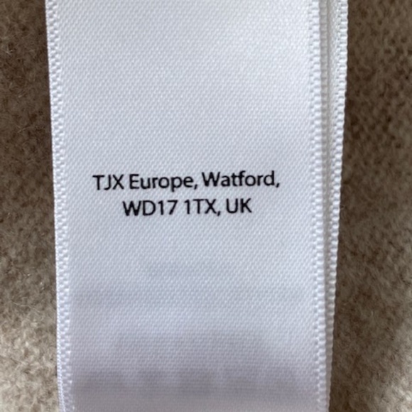 Tahari Pure Luxe 100% Cashmere Long Sleeve Funnel Neck Pullover Size Medium - Picture 9 of 12